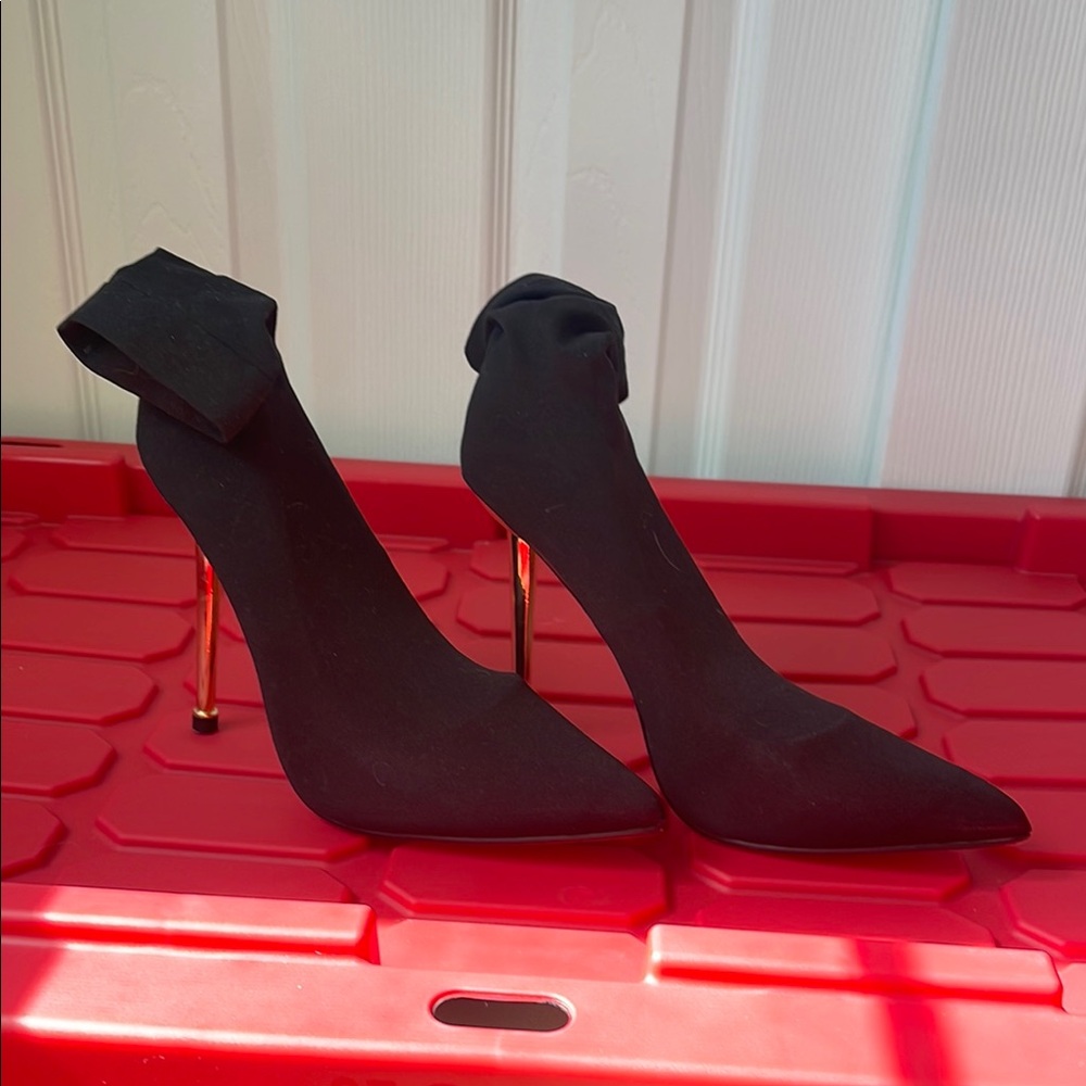 Elegant Black Stiletto Heels